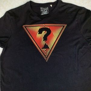 Guess Men's Large short sleeve triangle Tshirt. Black, orange, and gold.